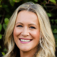 Giselle Lampe, Realtor at Coldwell Banker Brokers of the Valley